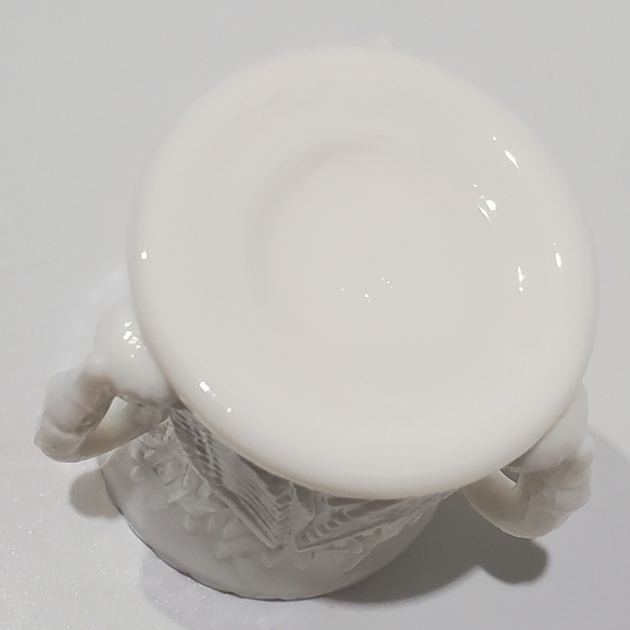 Vntg "Swan" Milk Glass Toothpick Holder by Westmoreland - Picture 13 of 14
